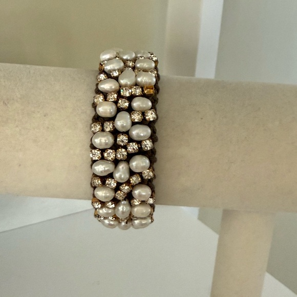 Tommy Bahama freshwater Pearl and Crystal Bracelet - Picture 2 of 4